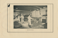 716386-i Pagina 8 (fotopagina) van het 'Jubileum-Boekje 1830-1930' van de Firma Wed. M. de Raad Mzn., “Van ouds In de ...